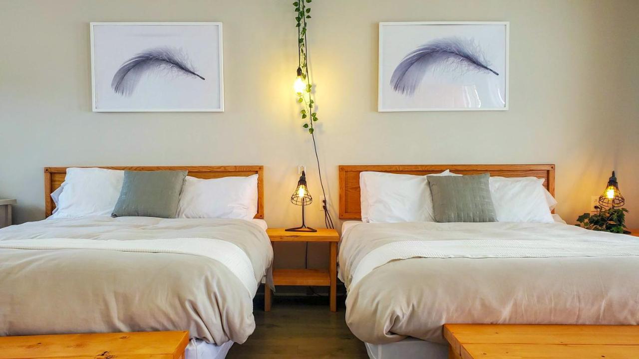 Motel Lofts Fleuve Et Montagnes Sainte-Anne-de-Beaupré Esterno foto