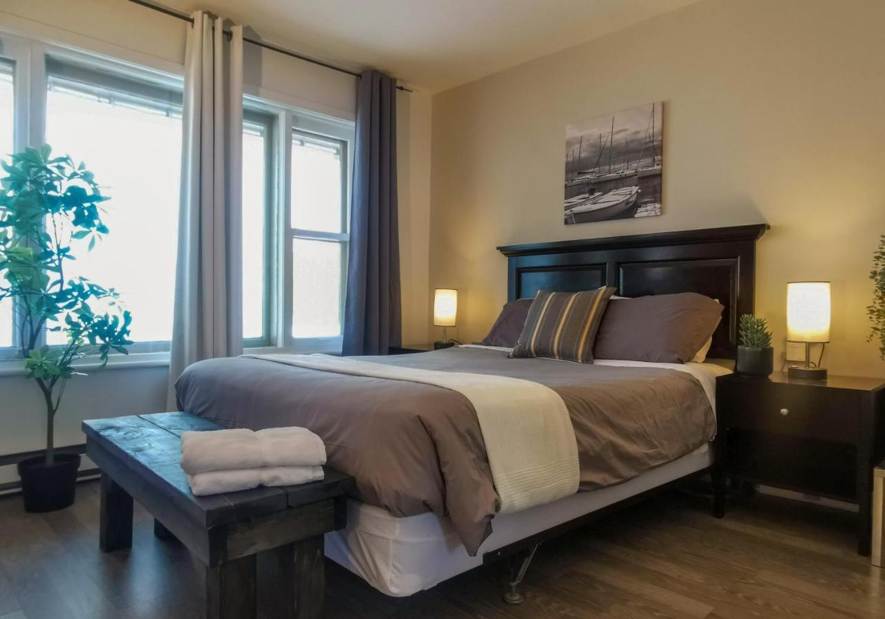Motel Lofts Fleuve Et Montagnes Sainte-Anne-de-Beaupré Esterno foto